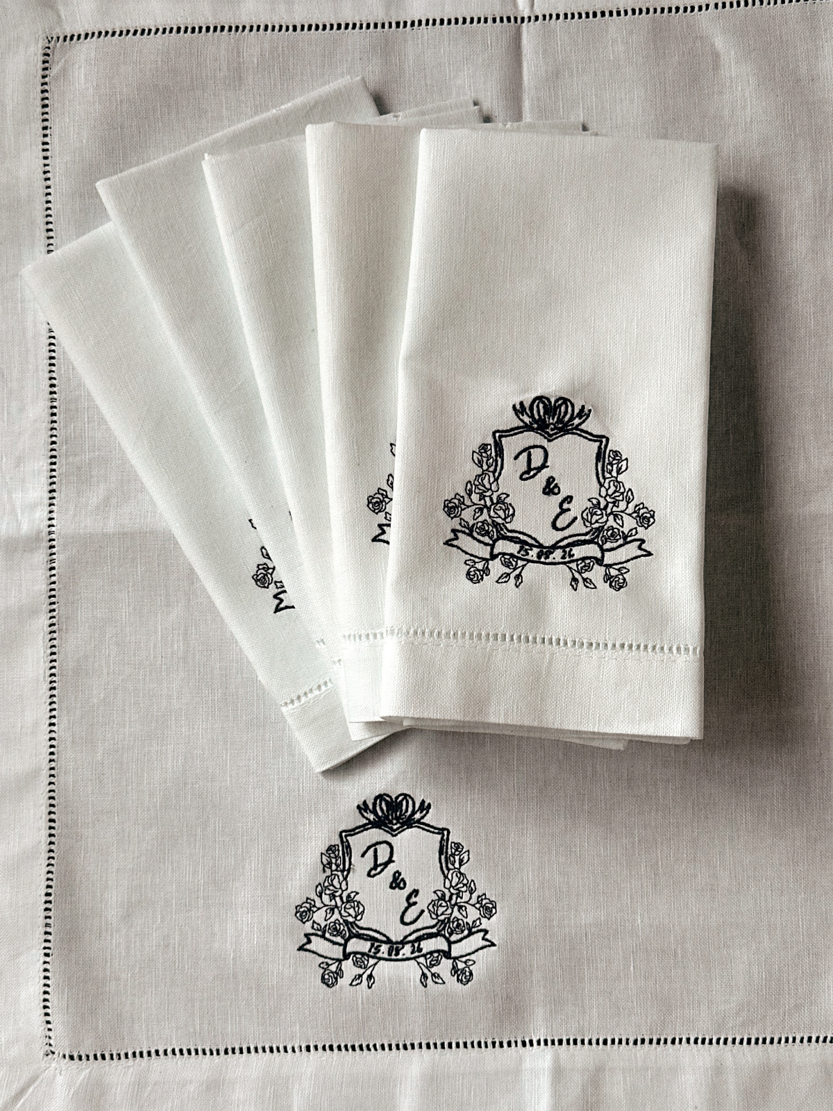 The Crest Napkin Set