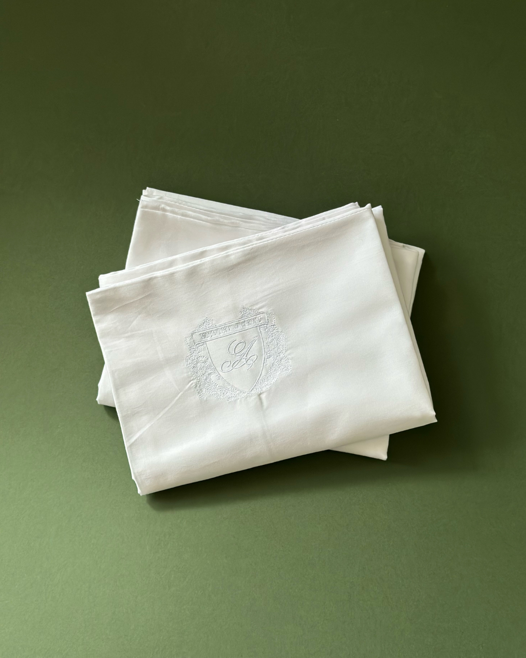 The Crest Pillowcase Set